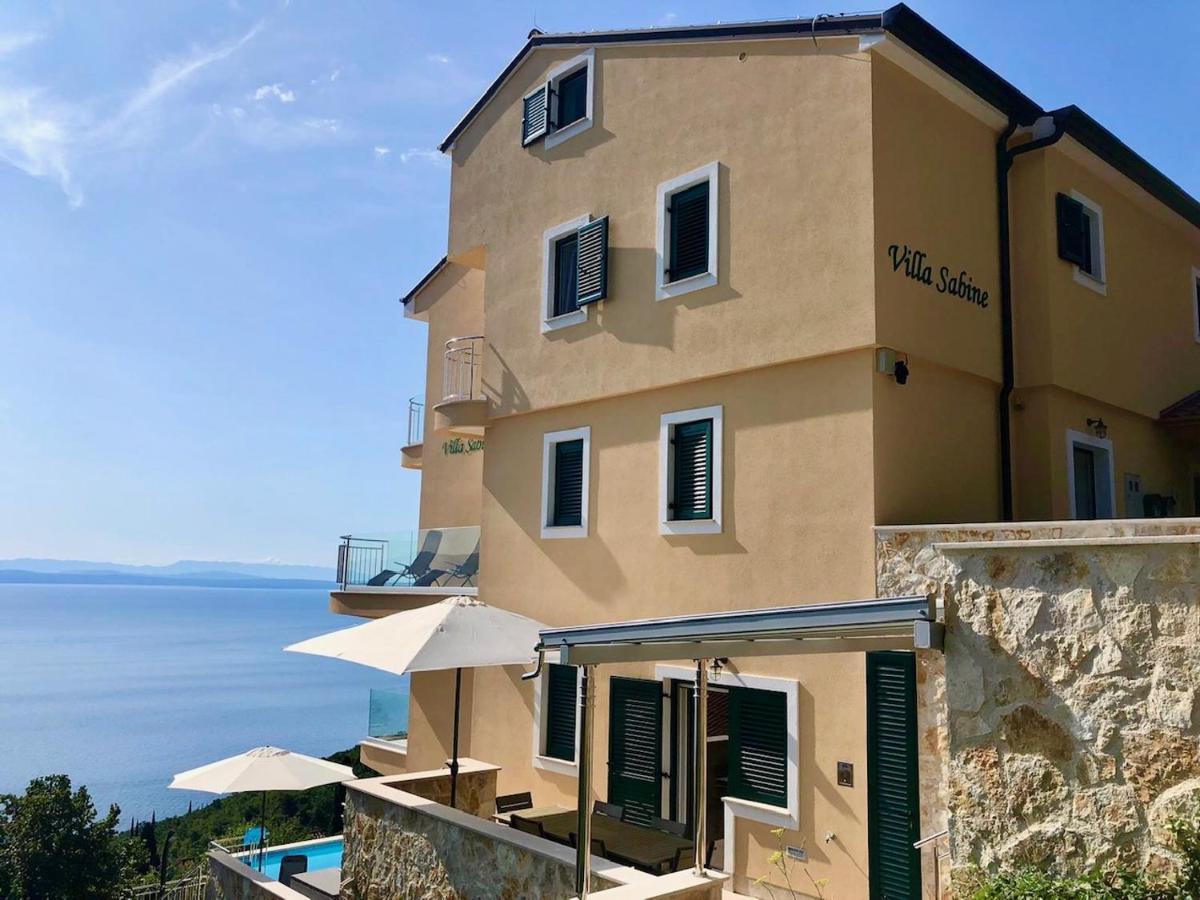 Villa Sabine Apartment Losinj Medveja Eksteriør bilde