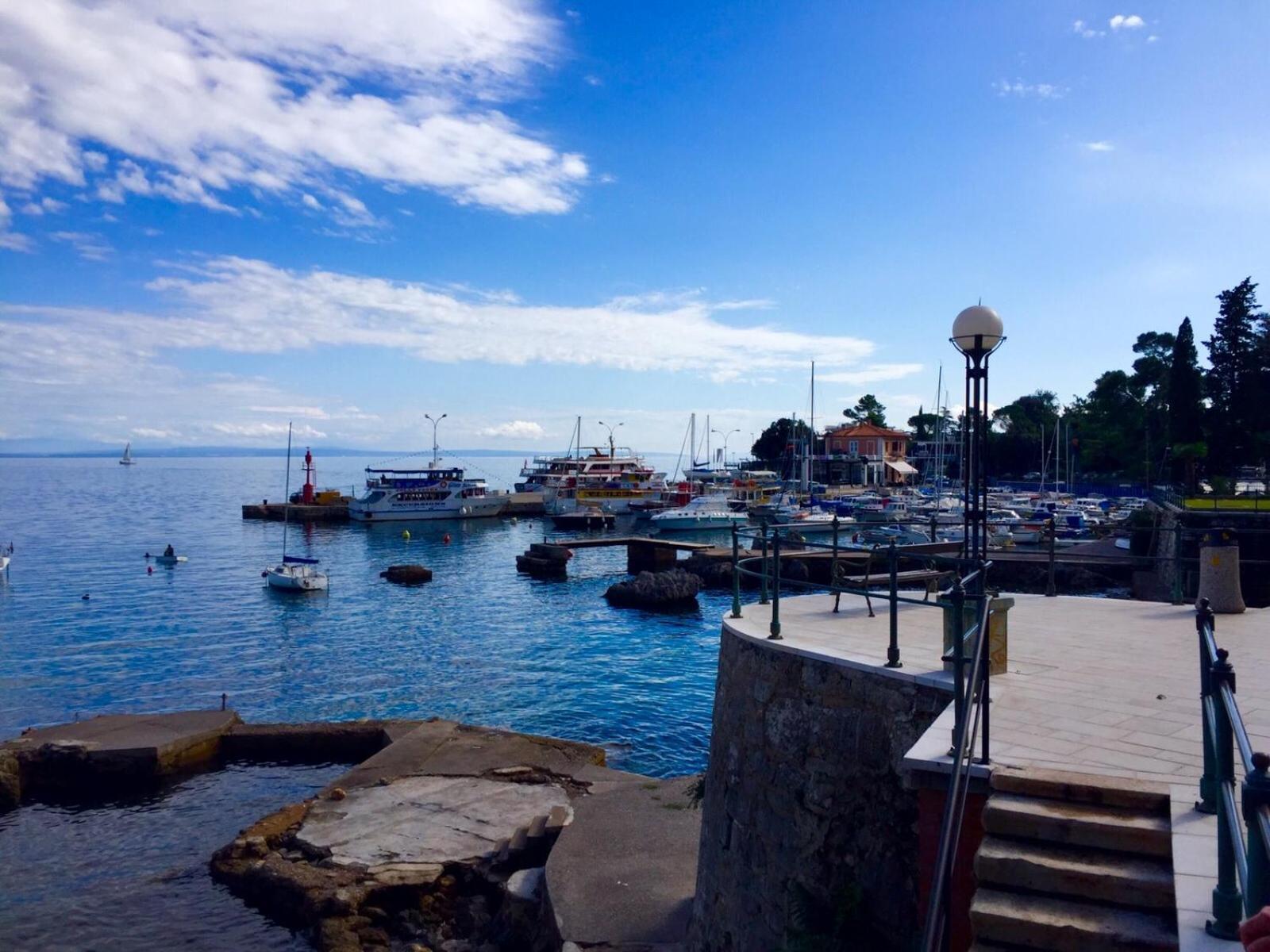 Villa Sabine Apartment Losinj Medveja Eksteriør bilde